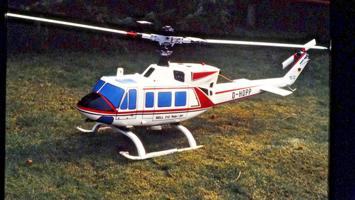 Helikopter bell 212 twin - -,